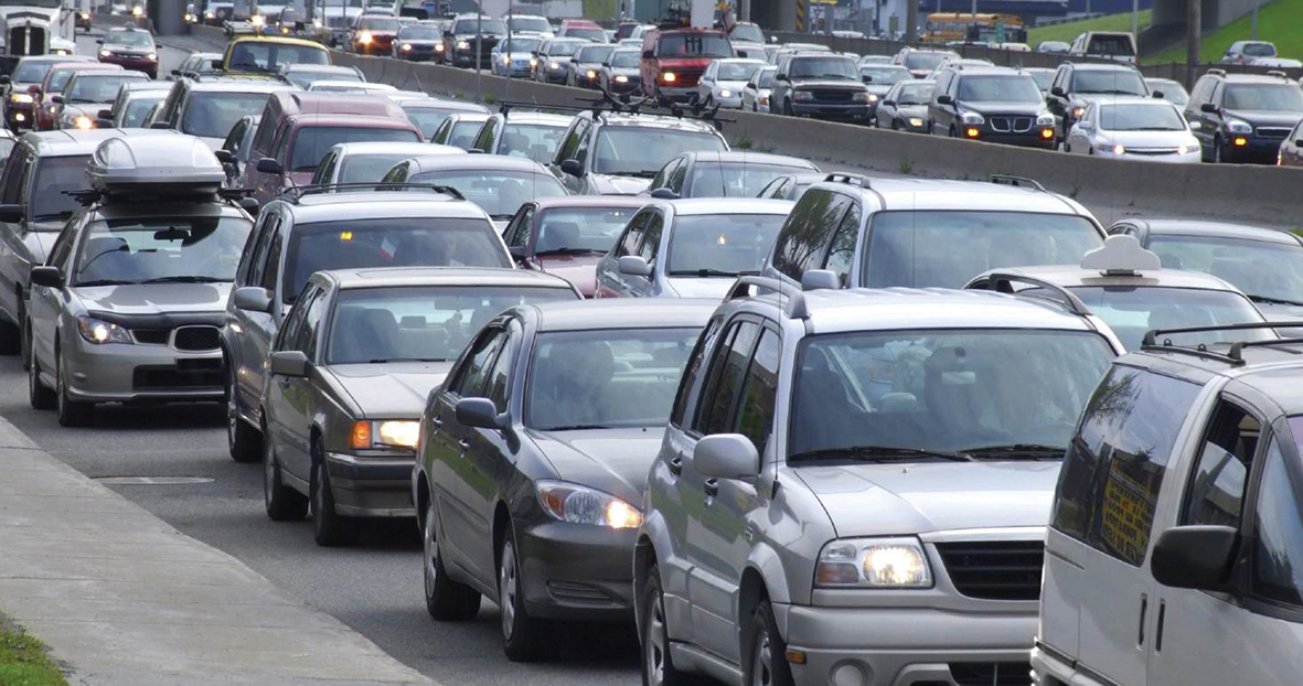 Qeveria heq taksën te nafta, deri në dyfishim të taksës vjetore për makinat, futen edhe elektriket